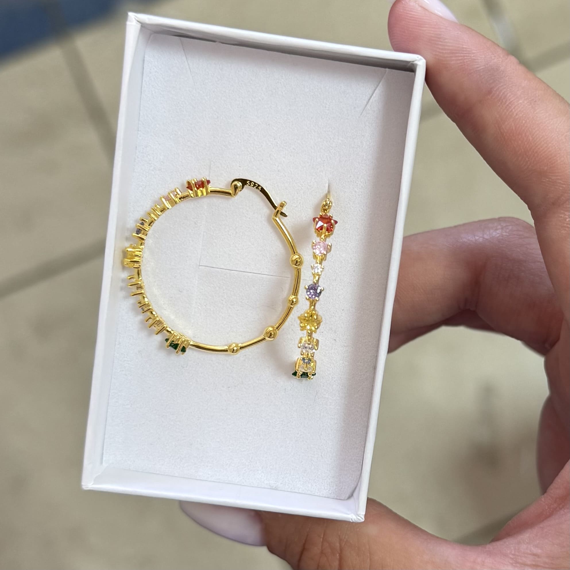 SREBRNE MINDJUŠE RAINBOW HOOPS